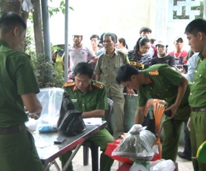 Hơn 100 cảnh sát xoá sổ con hẻm tăm tối chuyên bán 'cỏ Mỹ'