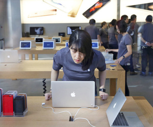 MacBook Pro làm mới lại bị trì hoãn, fan 'nhà táo' thất vọng