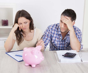Ấm ức tố chồng giữ lại hẳn 3 triệu mỗi tháng mà không kê khai được tiêu vào đâu, vợ trẻ bị mắng xối xả vì điều này...
