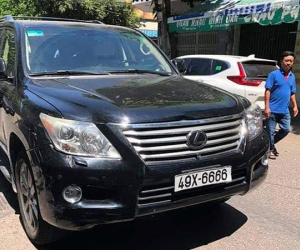 Chủ khách sạn lái Lexus 570 tông 4 người chết bị hoảng loạn, có nhiều lời khai khó hiểu