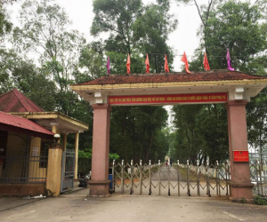 Nữ cán bộ trại giam mải bán hàng, một phạm nhân bị bạn tù đâm chết