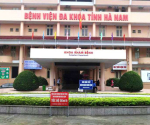 Cảnh sát bắt 5 bác sĩ, nhân viên Bệnh viện Đa khoa tỉnh Hà Nam