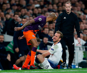 Pochettino: 'Harry Kane phải nghỉ hết mùa'