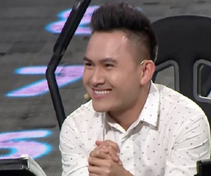 Con trai Hoài Linh về nước, lần đầu chơi game show cùng Trường Giang