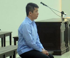 Đại gia vung tay sắm biệt thự, siêu xe bằng tiền lừa đảo