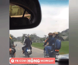 Video: Suốt 30 km đường dốc, nhóm phượt thủ cười đùa, dàn hàng ngang không cho ô tô vượt