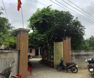 Hà Tĩnh: Điều tra vụ nam sinh lớp 9 mồ côi cha mẹ nghi bị đánh đến phù não, phải thở bằng oxy