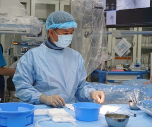 15 giờ phẫu thuật ngoạn mục cứu nữ bệnh nhân mang khối u não 'khổng lồ', nhiều bệnh viện đã 'chê'
