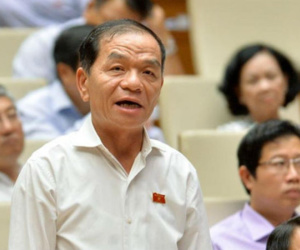 Đại biểu Quốc hội: Phải đình chỉ chức vụ bố mẹ có con được nâng điểm