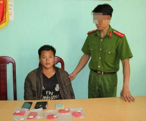 Bắt giữ đối tượng mua bán trái phép gần 1.000 viên ma túy tổng hợp