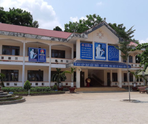 Bị đánh hội đồng, nữ sinh lớp 4 phải đến viện tâm thần, hiệu trưởng bảo không có gì!