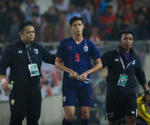 LĐBĐ Thái Lan định 'tẩy thẻ' cho cầu thủ đấm Đình Trọng ở U23 châu Á