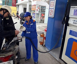 Quỹ bình ổn giá xăng dầu tại Petrolimex âm 240 tỷ đồng