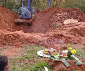 Thi thể phụ nữ cuốn chăn nằm dưới giếng hoang, nghi là người đã mất tích bí ẩn 2 tháng trước