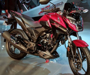 Honda X-Blade mới sắp ra mắt, quyết đấu Suzuki Gixxer 155