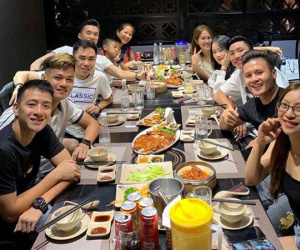 Tiến Dũng, Quang Hải và dàn cầu thủ mừng sinh nhật tuổi 20 của Văn Hậu