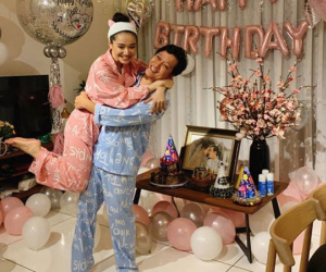 Trường Giang mặc đồ ngủ, ôm hôn Nhã Phương ở tiệc sinh nhật 36 tuổi