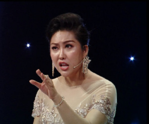 Bạn trai cũ Sĩ Thanh - 'Bác sĩ đẹp trai nhất Việt Nam' gây phẫn nộ vì chửi thề, bị Phi Thanh Vân mắng tại chỗ