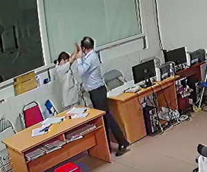 Bác sĩ bị doạ: ‘Tôi sẽ cho chị sáng nhất mạng xã hội’