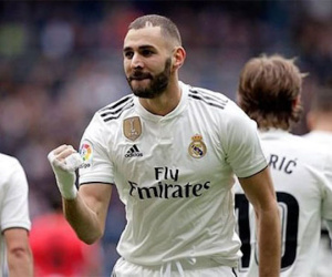 Benzema vượt Ronaldo về số bàn ở giải VĐQG mùa này