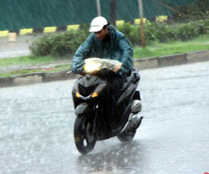 Dự báo thời tiết 22/4: Bắc Bộ mưa dông diện rộng