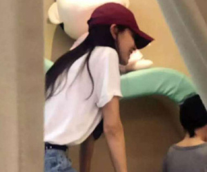 Giữa tin đồn ly hôn Huỳnh Hiểu Minh, nụ cười và niềm hạnh phúc bên con của Angela Baby gây xúc động