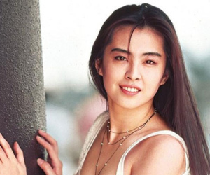 Không hổ danh người đẹp 'không góc chết', Vương Tổ Hiền dù có ốm bẹp trên giường cũng đẹp tựa thiên thần