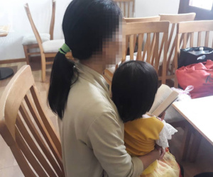 Gia đình bé gái 3 tuổi bị đe dọa vì phản ánh việc con gái bị xâm hại
