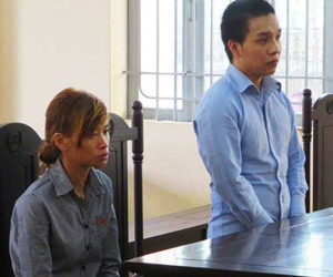 Kẻ cướp cùng người yêu bỏ trốn sau khi đâm tài xế taxi