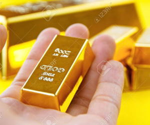 Giá vàng hôm nay 24/4: Mỹ lên đỉnh, vàng xuống đáy sâu
