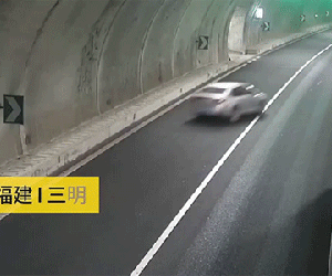 Video: Nữ tài xế tử nạn khi liên tục gọi điện lúc lái xe
