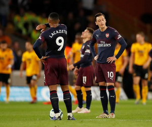 Thua thảm Wolves, Arsenal lâm nguy trong cuộc đua Top 4