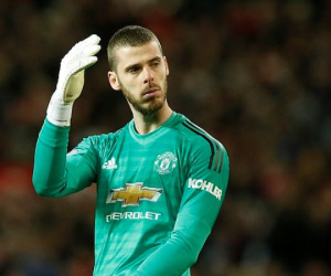 Điều gì khiến thủ môn đẳng cấp thế giới như De Gea liên tiếp mắc sai lầm nghiệp dư?