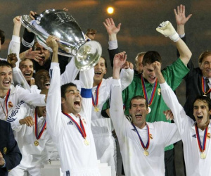 Hai cựu danh thủ Việt Nam góp mặt trong đội hình ngôi sao châu Á đối đầu huyền thoại Real Madrid