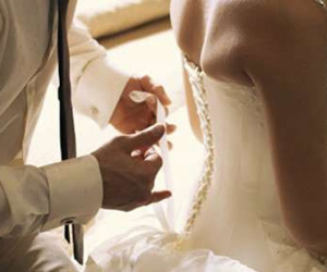 Nỗi ám ảnh của những cô dâu 'mất trinh' trước ngày cưới