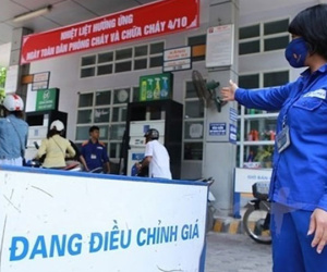 Đóng dấu 'mật' thông tin giá điện, giá xăng: Liệu có trái luật?