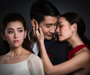 Lạ đời chuyện thuê gái trẻ đẹp cặp bồ với chồng để giữ gia đình hạnh phúc