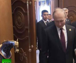 Ông Tập Cận Bình tặng 'ngựa huyền thoại' cho Tổng thống Putin