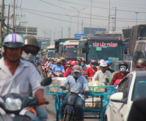 TP.HCM: Cửa ngõ phía Tây kẹt cứng, giao thông hỗn loạn vì người dân về quê nghỉ lễ 30/4 - 1/5