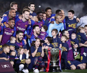 Barca 1-0 Levante: Messi vào sân và ghi bàn, Barca bảo vệ thành công chức vô địch La Liga