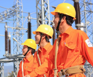 Dấu hỏi về hơn 42 nghìn tỉ đồng EVN gửi không kì hạn tại ngân hàng