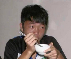 Xuân Trường bị troll không trượt phát nào trong ngày sinh nhật và đây là cách trả đũa của anh chàng