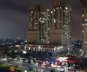 Cháy căn hộ ở Sài Gòn, người dân đập cửa gọi nhau bỏ chạy