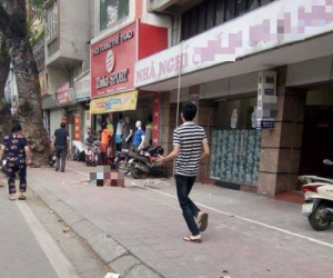 Sửa chữa điều hòa, nam thanh niên rơi từ tầng 4 nhà nghỉ tử vong thương tâm