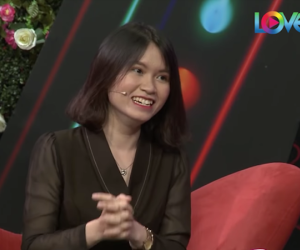 'Bạn muốn hẹn hò': Cô giáo dạy Sinh gây choáng khi khoe có khả năng nhìn để kiểm tra 'sinh lý' bạn trai