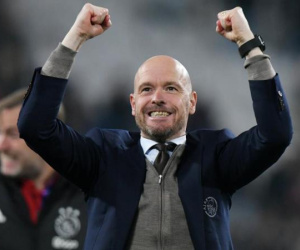 HLV Erik Ten Hag bác bỏ ý kiến cho rằng Ajax được ưu ái hơn Tottenham