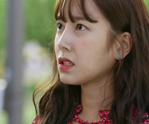 Ngủ nhờ nhà bạn, sáng dậy thấy dấu vết lạ trên cổ, tôi sợ hãi vô cùng nhưng vẫn cố ở lại một đêm nữa để tìm thủ phạm