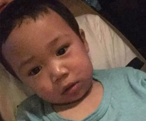 Hằng Túi bất ngờ thông báo con trai Bella đã được tách khỏi mẹ nhưng xót xa hơn là dấu vết nghi thuốc lá đốt trên cổ cậu bé