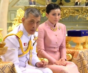 Quốc vương Thái Lan kết hôn với nữ tướng