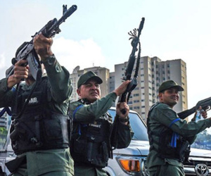 Video: Venezuela hỗn loạn sau lời kêu gọi đảo chính của thủ lĩnh đối lập